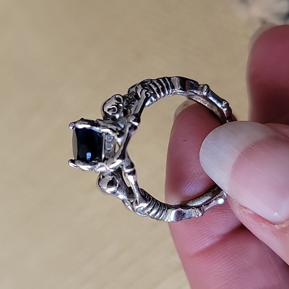 Skeletons Ring - Picture 4 of 8